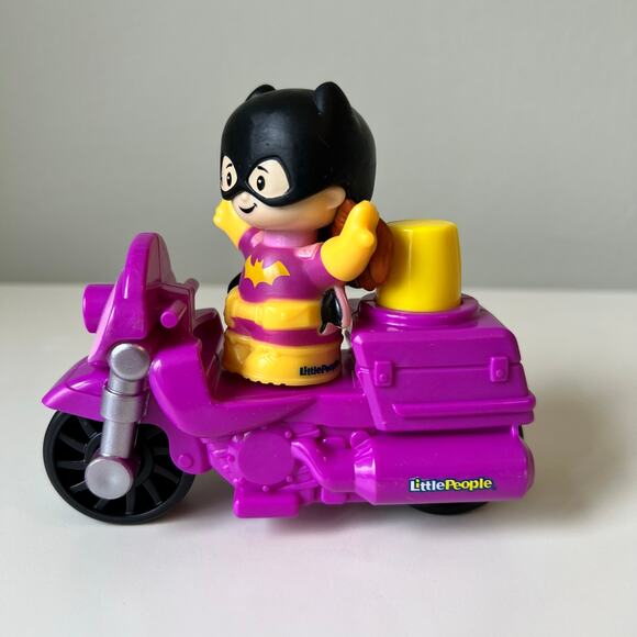Fisher-Price DC Super Friends Batgirl and Batmobile 2020 - Picture 3 of 10